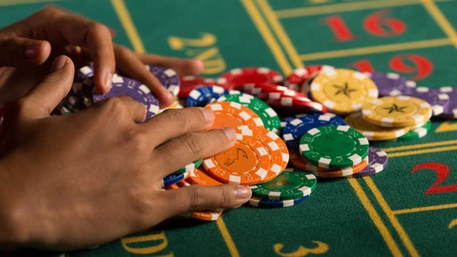 Omni Casino کھلاڑیوں کے لیے لائیو کیسینو سیکشن