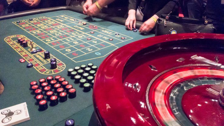 پاکستان میں Omni Casino کا آن لائن کیسینو سیکشن کھولیں۔